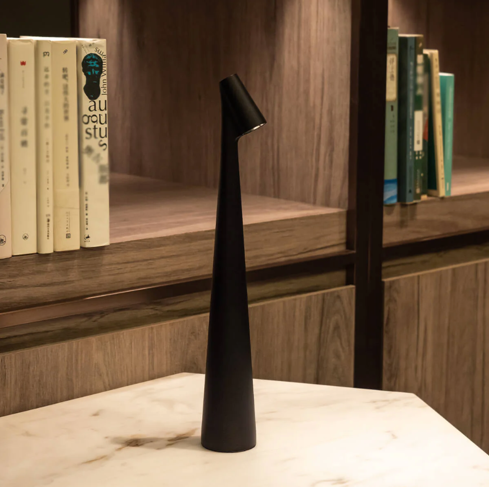 Minimalistisk nordisk design bordlampe | Trådløs | LED | Læselampe | Spisebordslampe