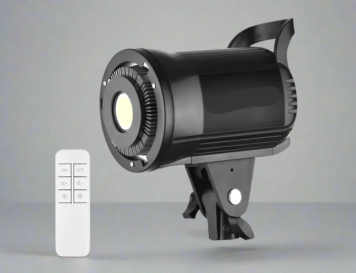 Aiden 135W 便携式LED摄影灯 – 可调光双色温，配Bowens卡口