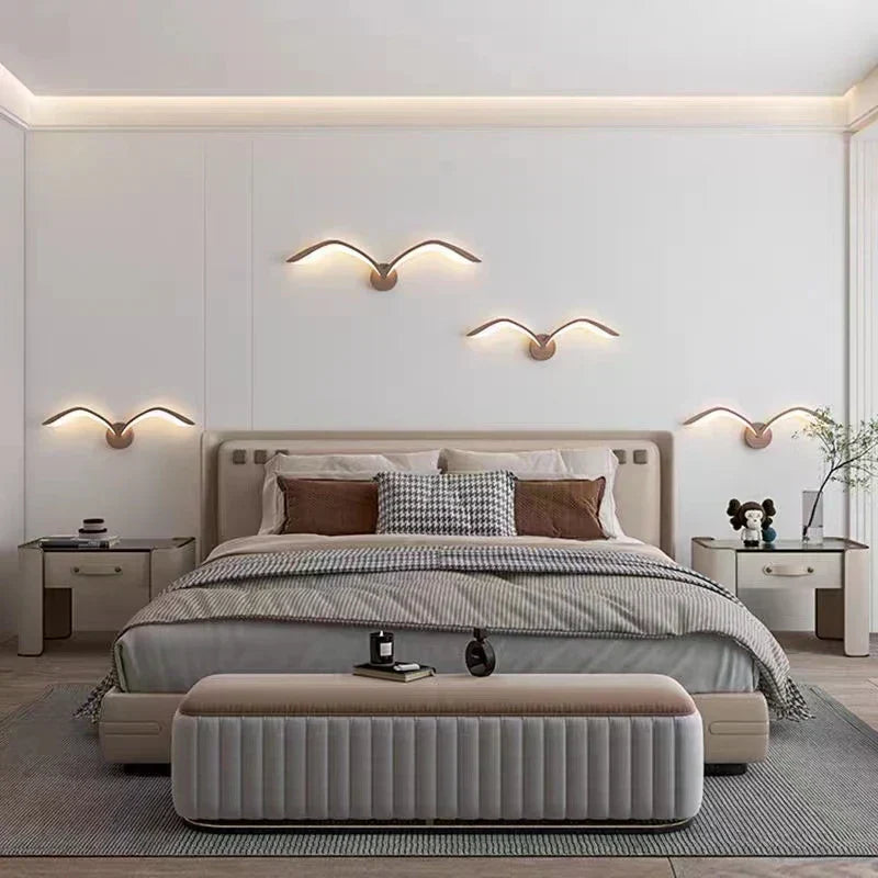 Zidna lampa s galebom