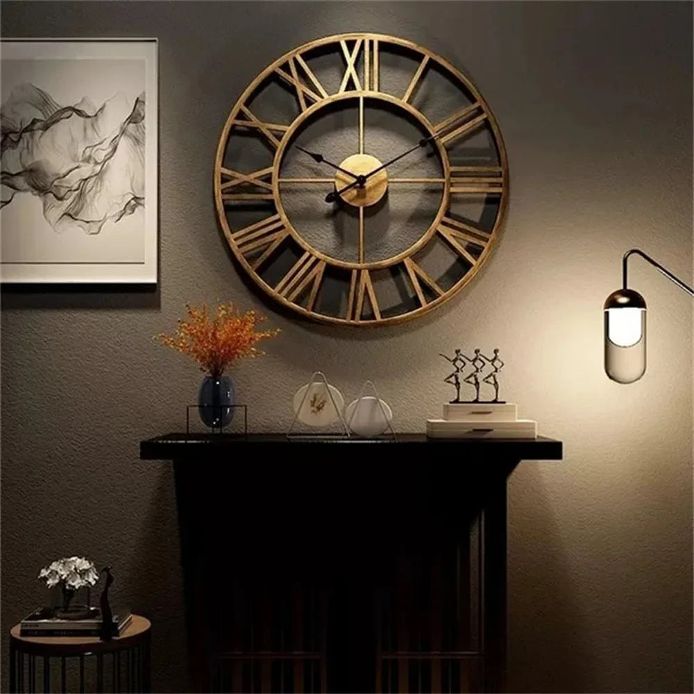 Orologio da parete Sara Retro con numeri romani e cornice in metallo – Silenzioso, decorazione elegante per il soggiorno