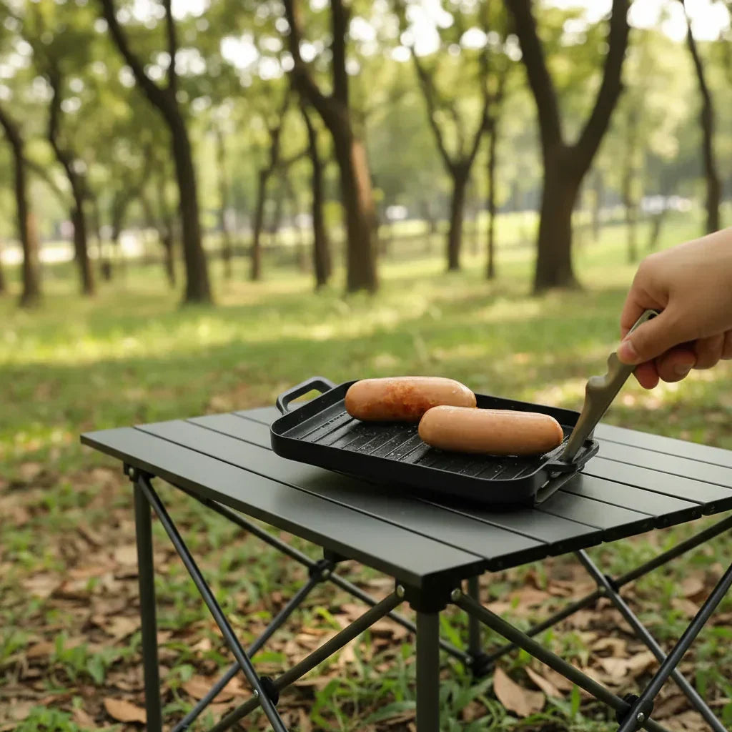 Sada grilovacích plátů TrailForge Mini z odolného hliníku pro venkovní vaření při kempování