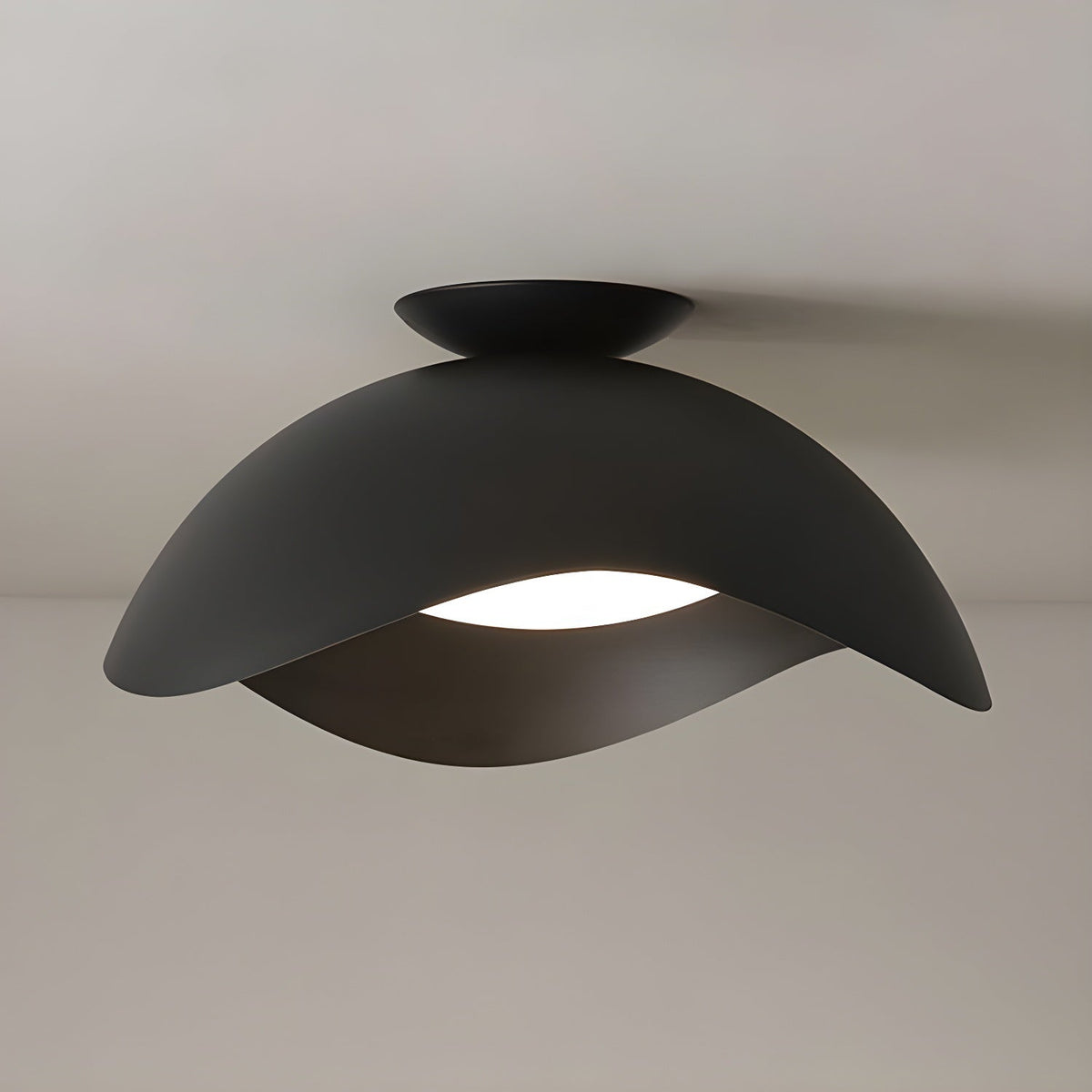 Serene Wave Ceiling Light - Vakkerlight