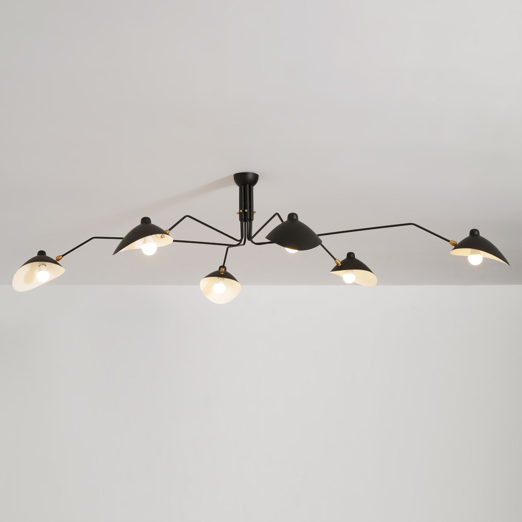 Skulptural taklampa med tre armar A
