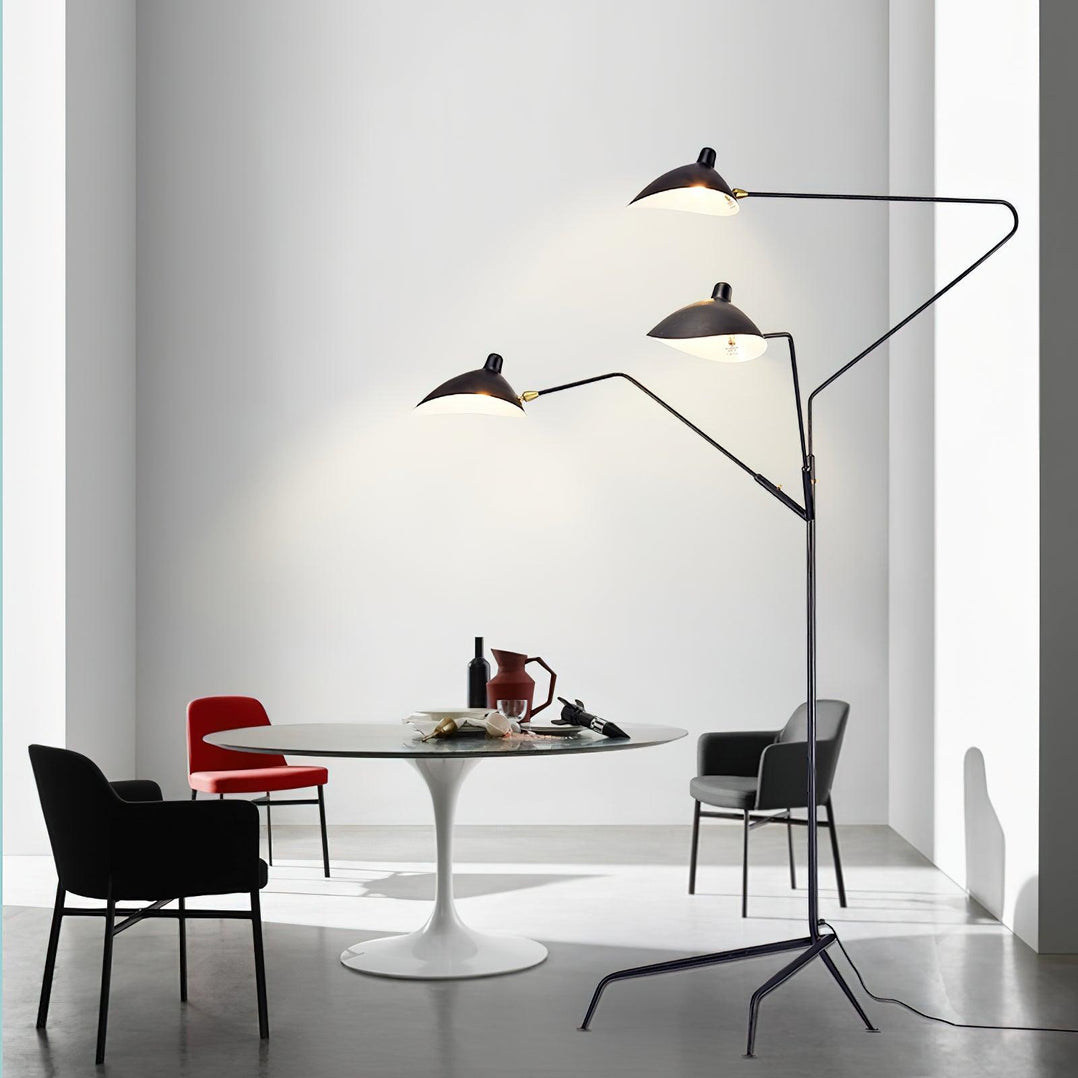 Stojací lampa ve tvaru pavouka s nastavitelnými rameny