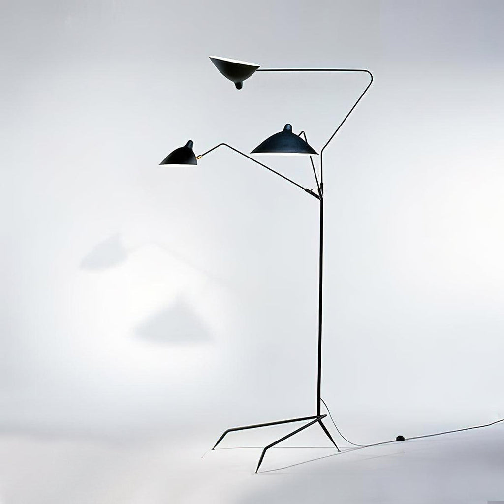 Stojací lampa ve tvaru pavouka s nastavitelnými rameny
