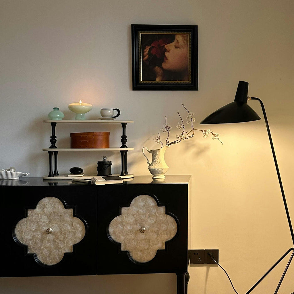 Stojací lampa ve tvaru pavouka s nastavitelnými rameny