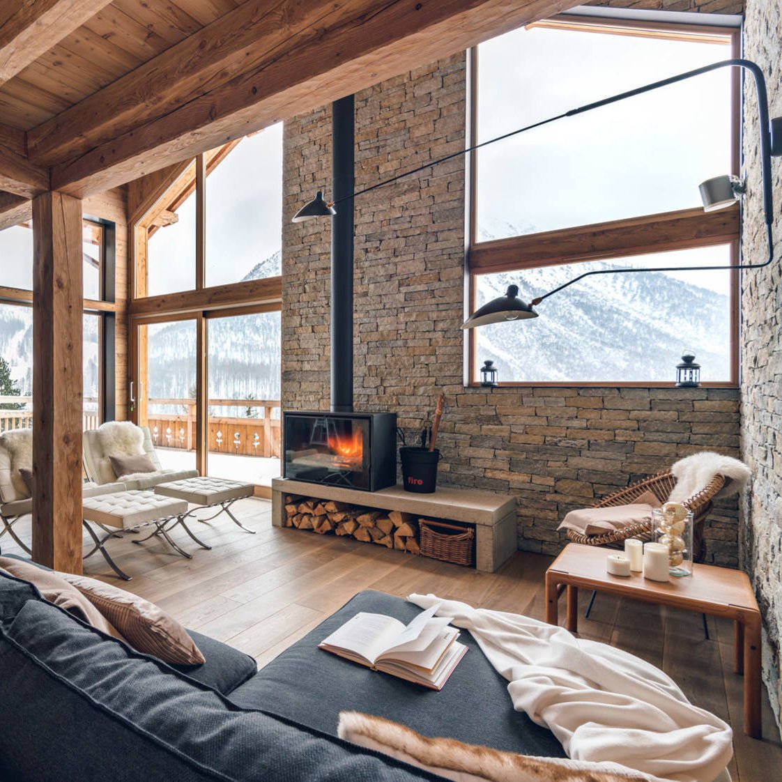 Luminelle | Elegantna skulpturalna zidna lampa | Orntli