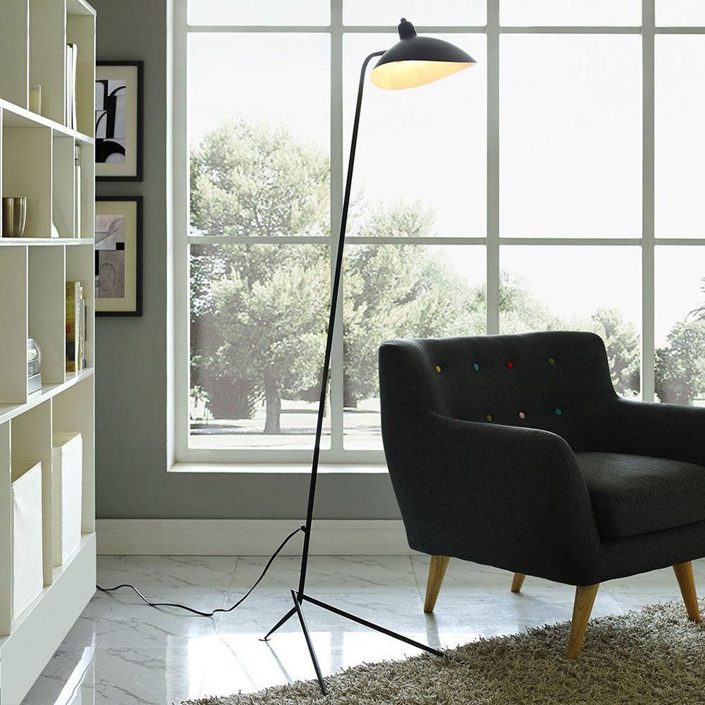 Stojací lampa ve tvaru pavouka s nastavitelnými rameny