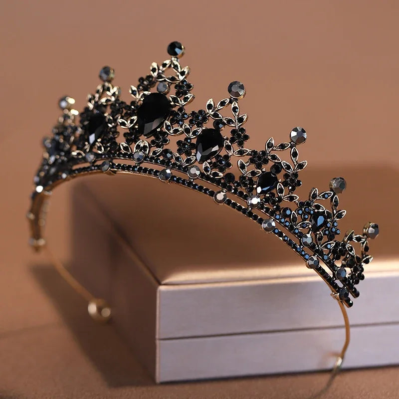 Tiara da Sposa Ornate per una Bellezza Regale e Raffinata