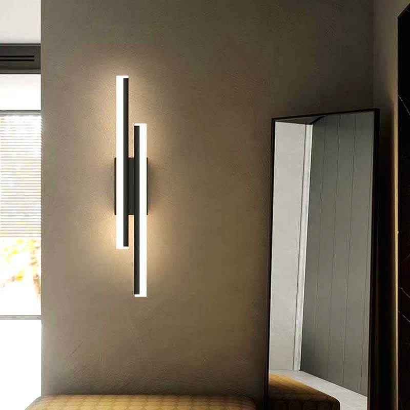 Moderne LED-væglampe – lange lyssprosser