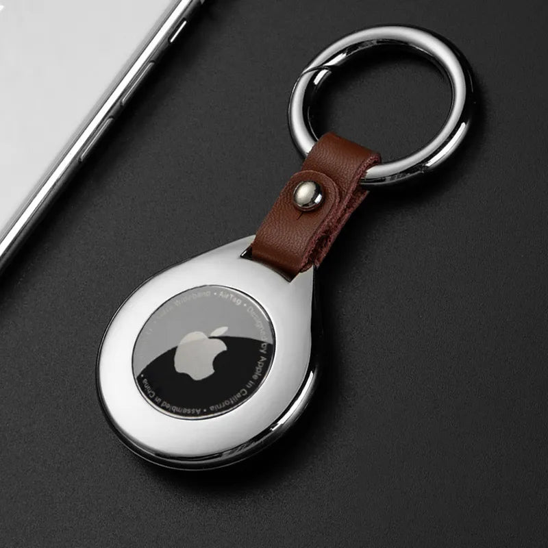 Étui protecteur pendentif en cuir et métal LumenForge pour Apple AirTags