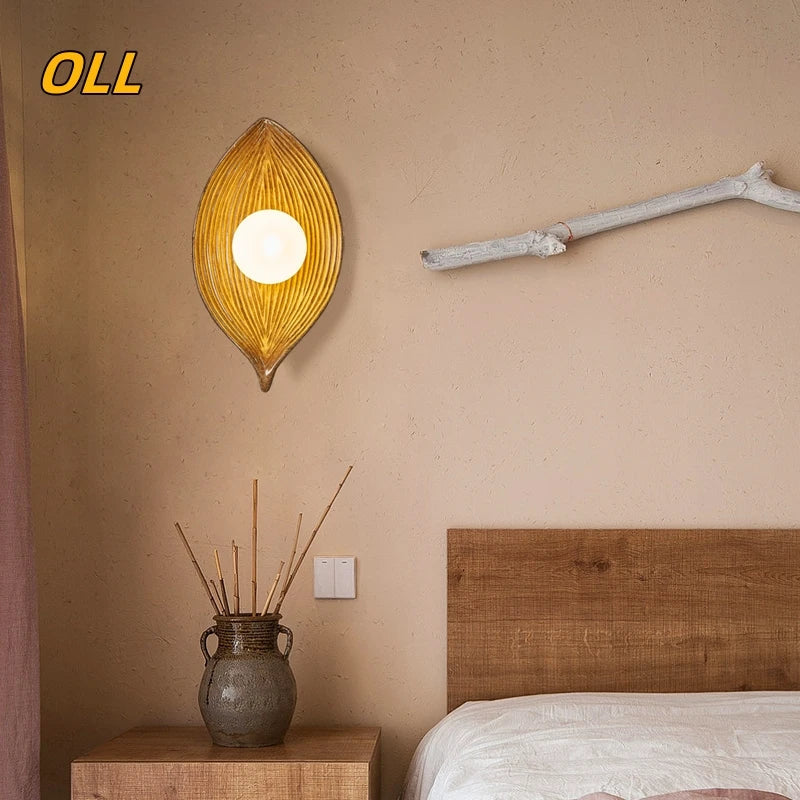 FeuilleDorée - Złota Lampa Ścienna z Listkami LED