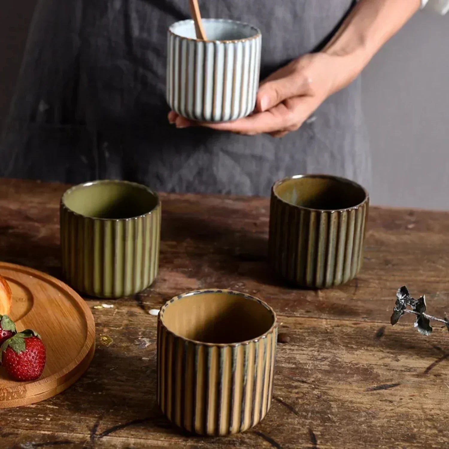 Japanilaistyylinen retro keramiikkateekuppi – elegantti posliininen saké- ja kahvimuki