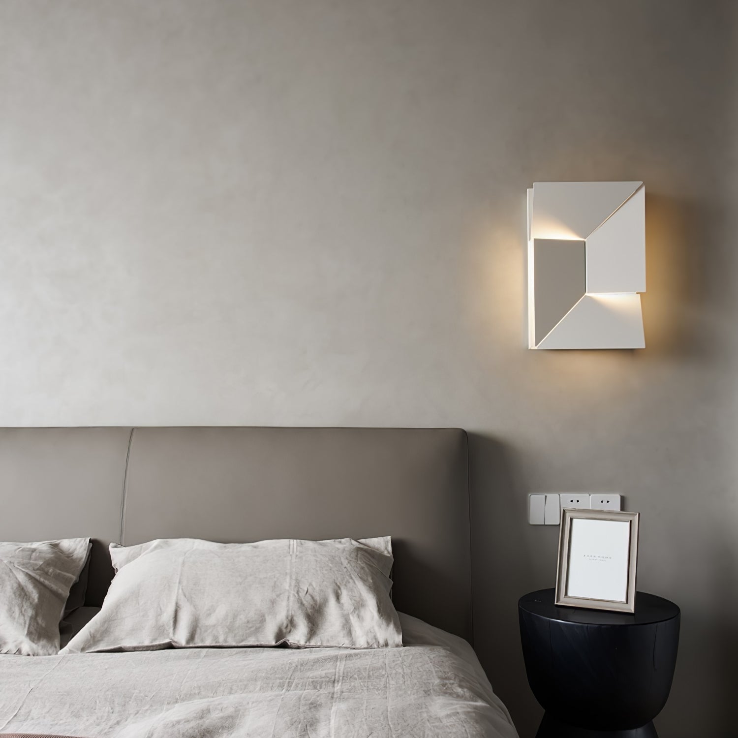 Nástěnné svítidlo Shadows Grand — LED nástěnné světlo s difuzorem