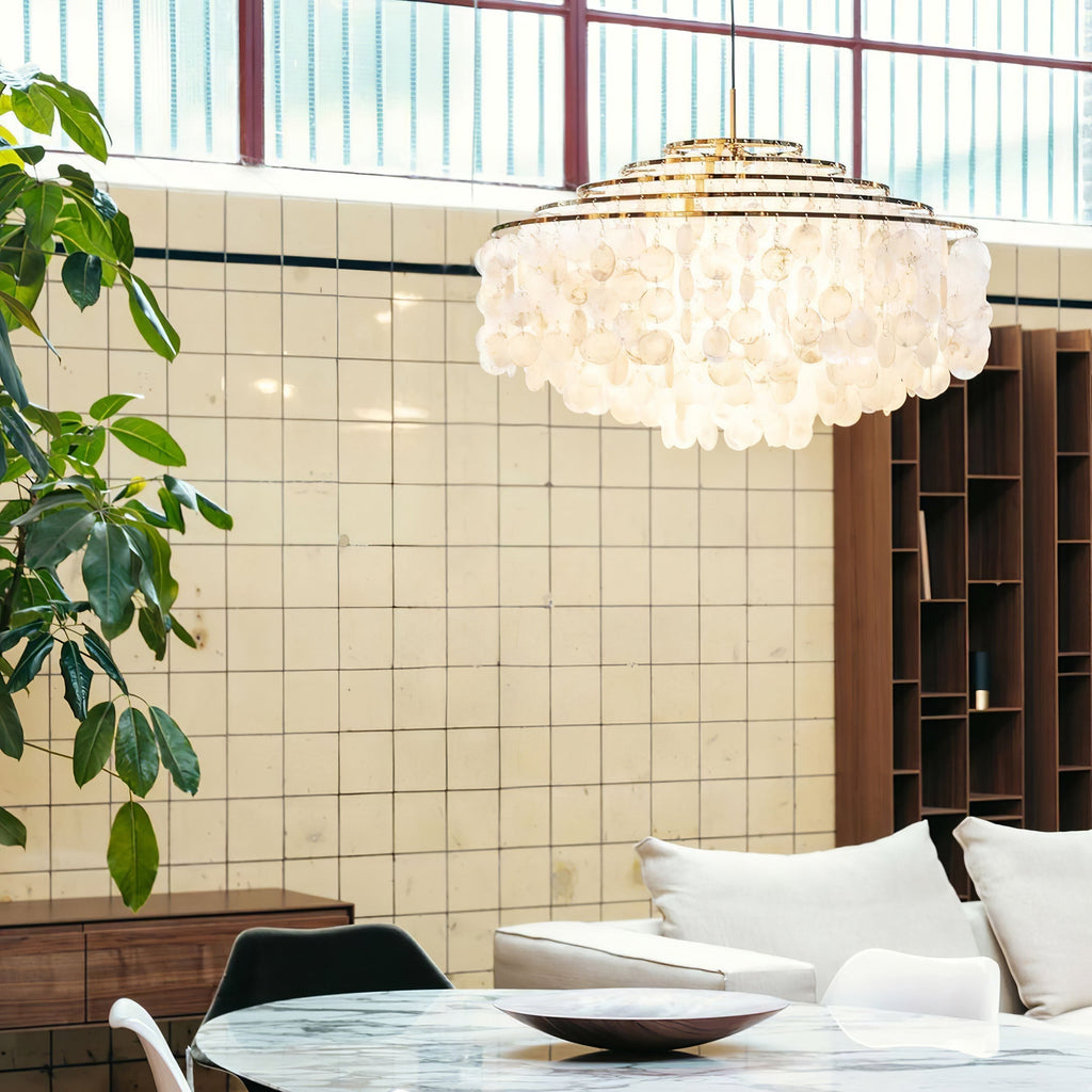 Kulatý lustr s více úrovněmi a skořepinami — design z průsvitných disků