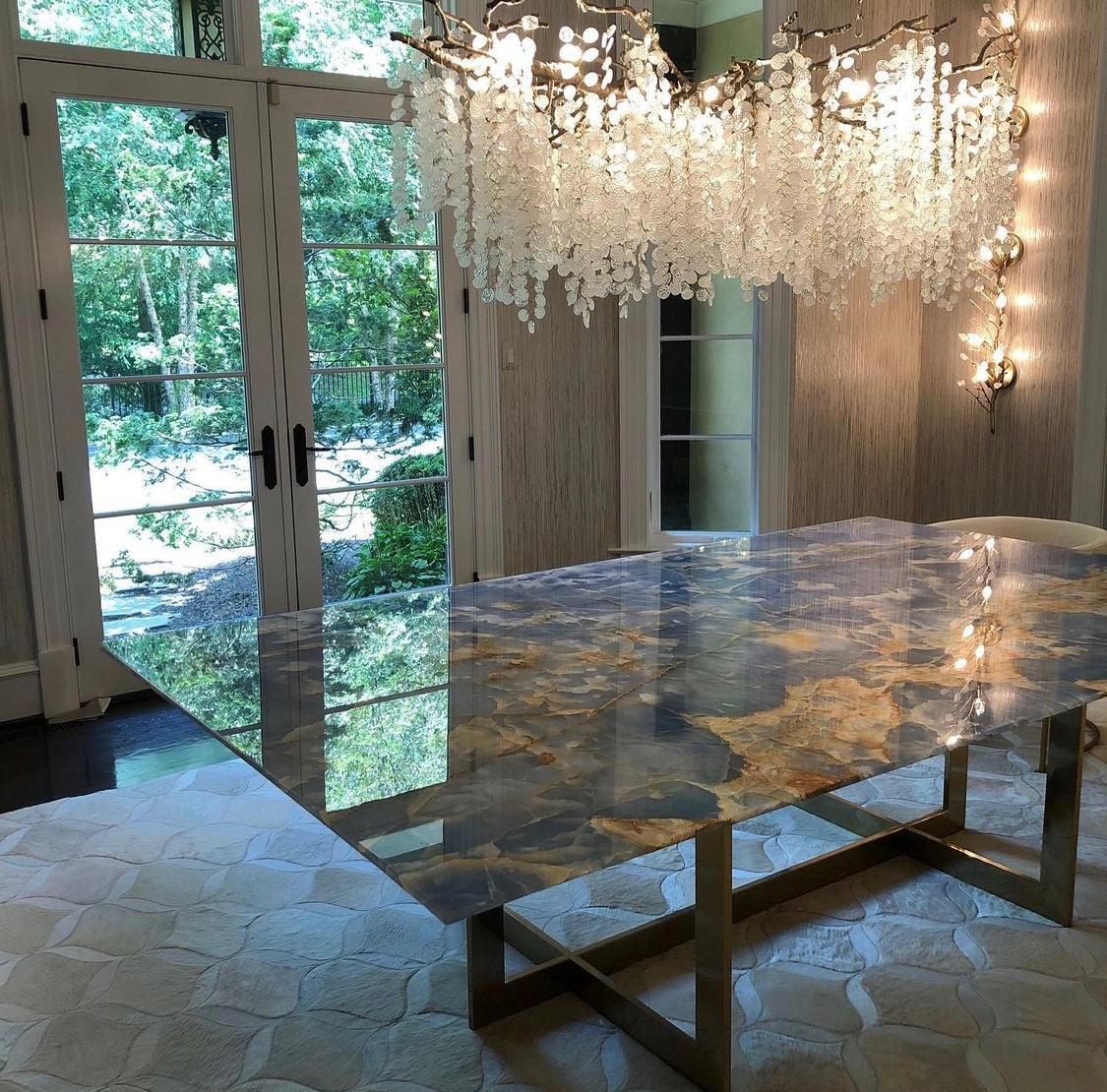 Lampadario di cristallo Shiro Noda ispirato alla natura — motivo a rami scolpiti