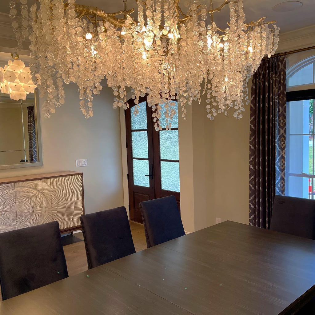 Lampadario di cristallo Shiro Noda ispirato alla natura — motivo a rami scolpiti