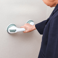 قضيب إمساك آمن SureGrip مزود بأكواب شفط للحمّام لكبار السن