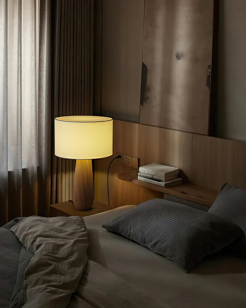 Lampă de masă din lemn Ridge Serene — înălțime de 19.5", abajur din material textil alb