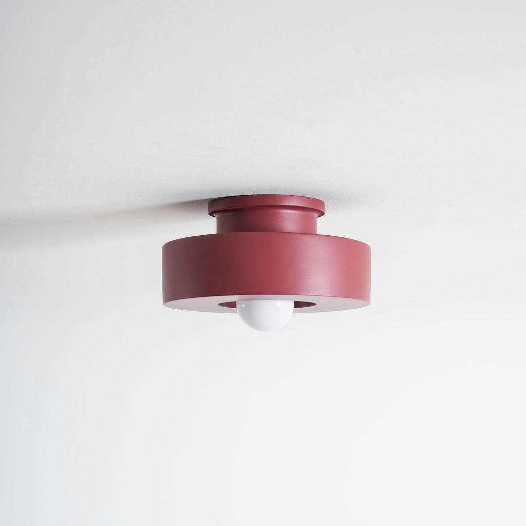 Stropní svítidlo Simon — design skládaných válců, tři barevné varianty