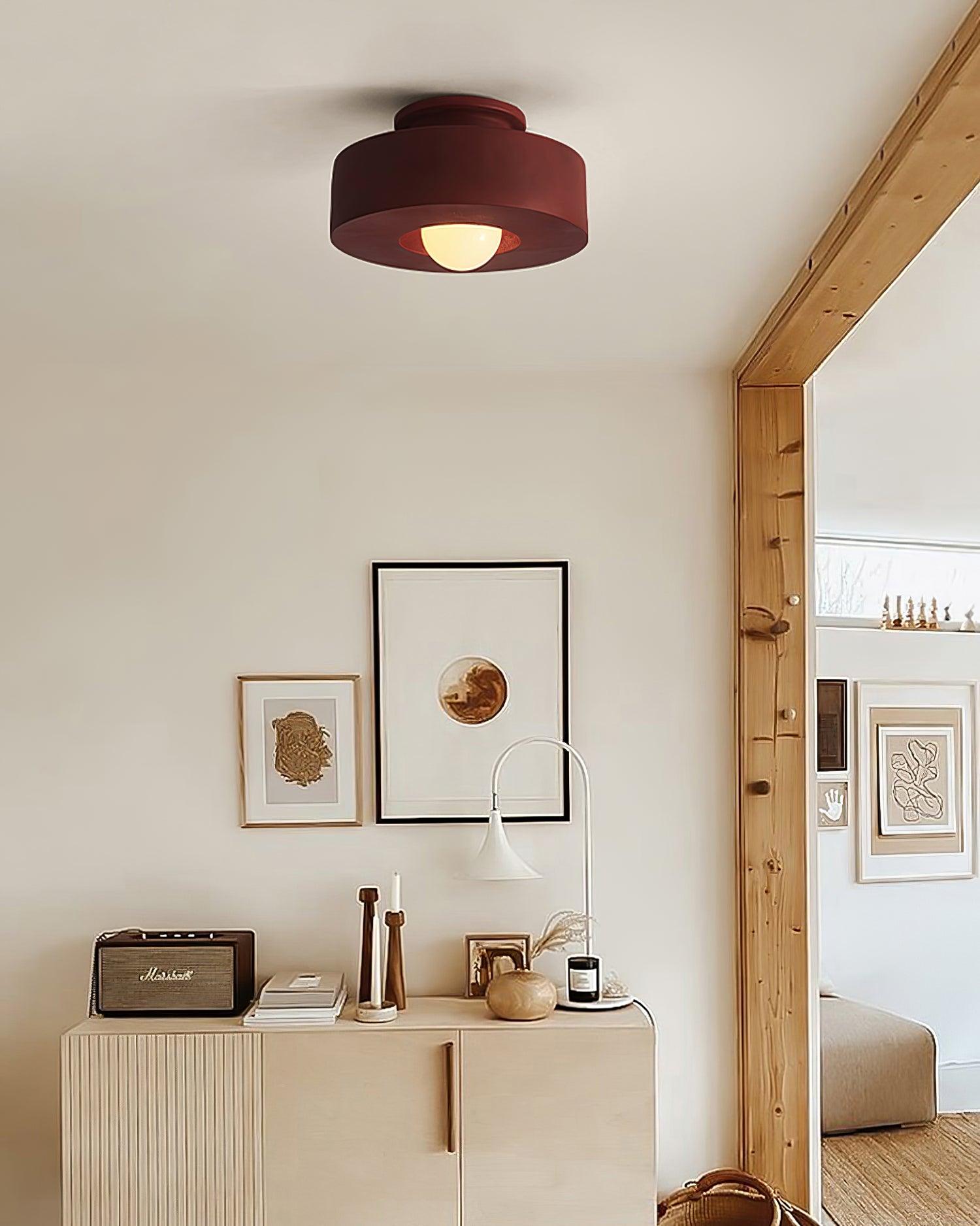 Stropní svítidlo Simon — design skládaných válců, tři barevné varianty