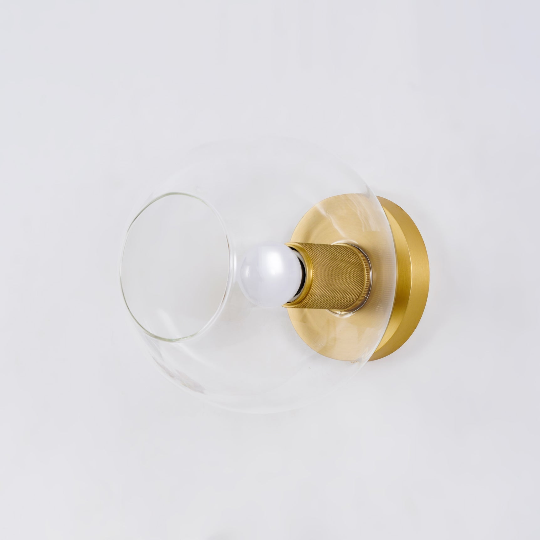 مصباح سقفي بسيط ومسطح