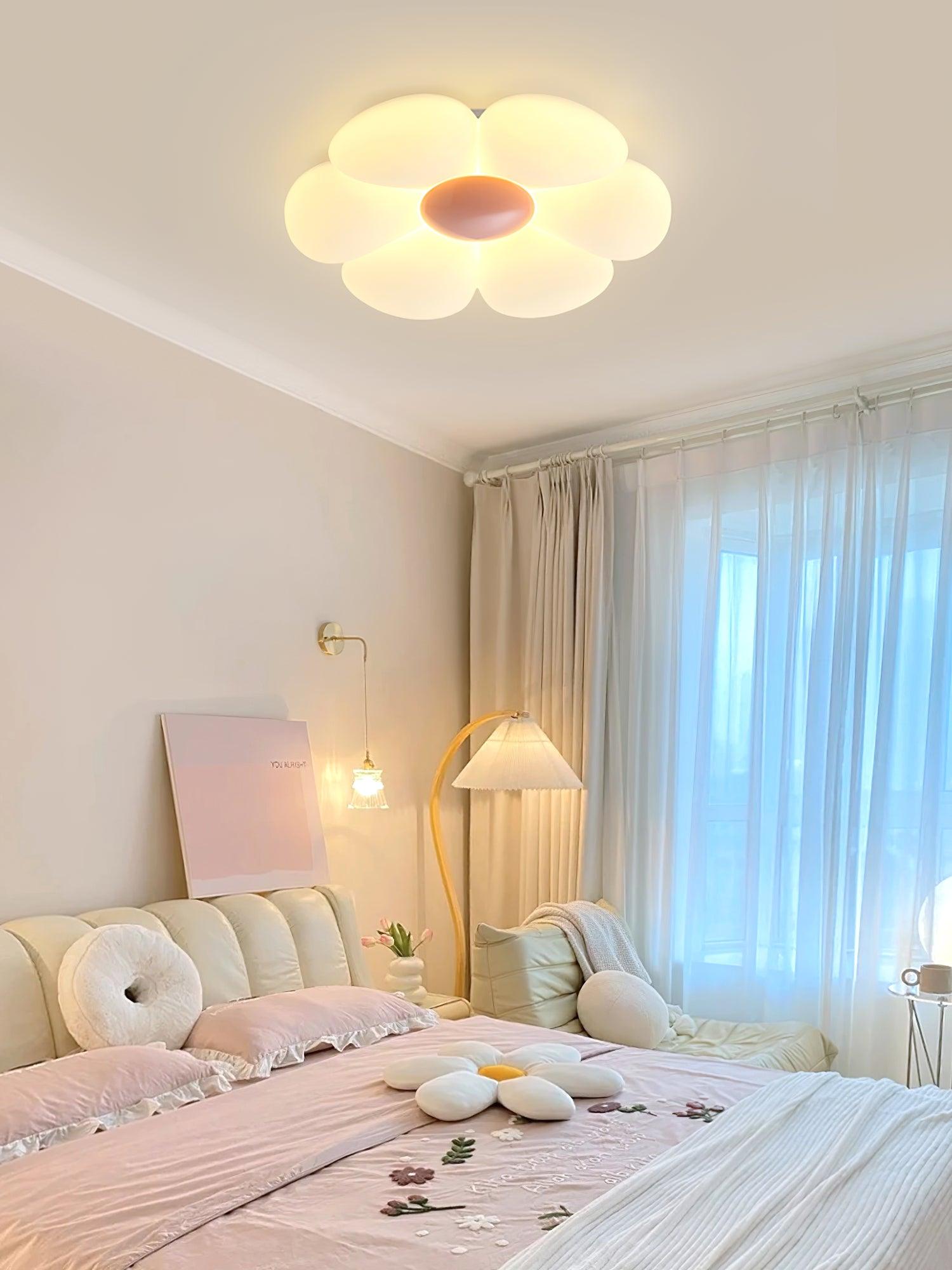 VKL-1028 Stropní lampa s květinovým designem a šesti okvětními lístky