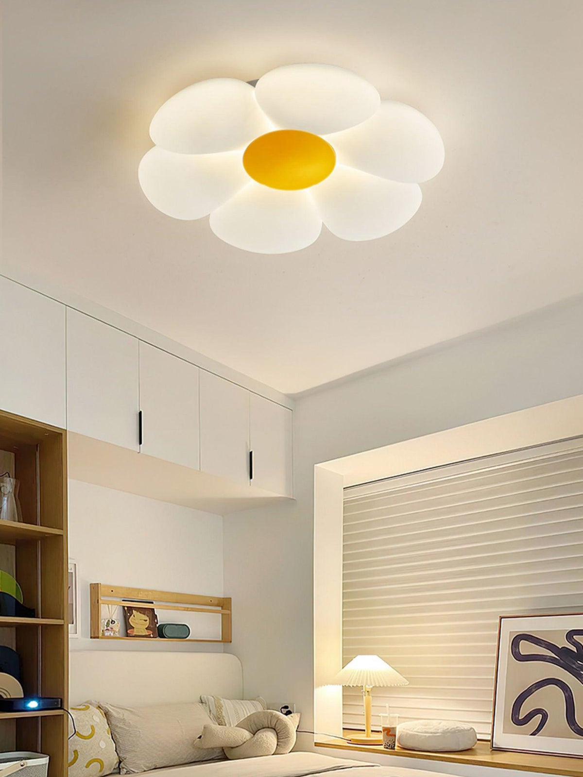VKL-1028 Stropní lampa s květinovým designem a šesti okvětními lístky