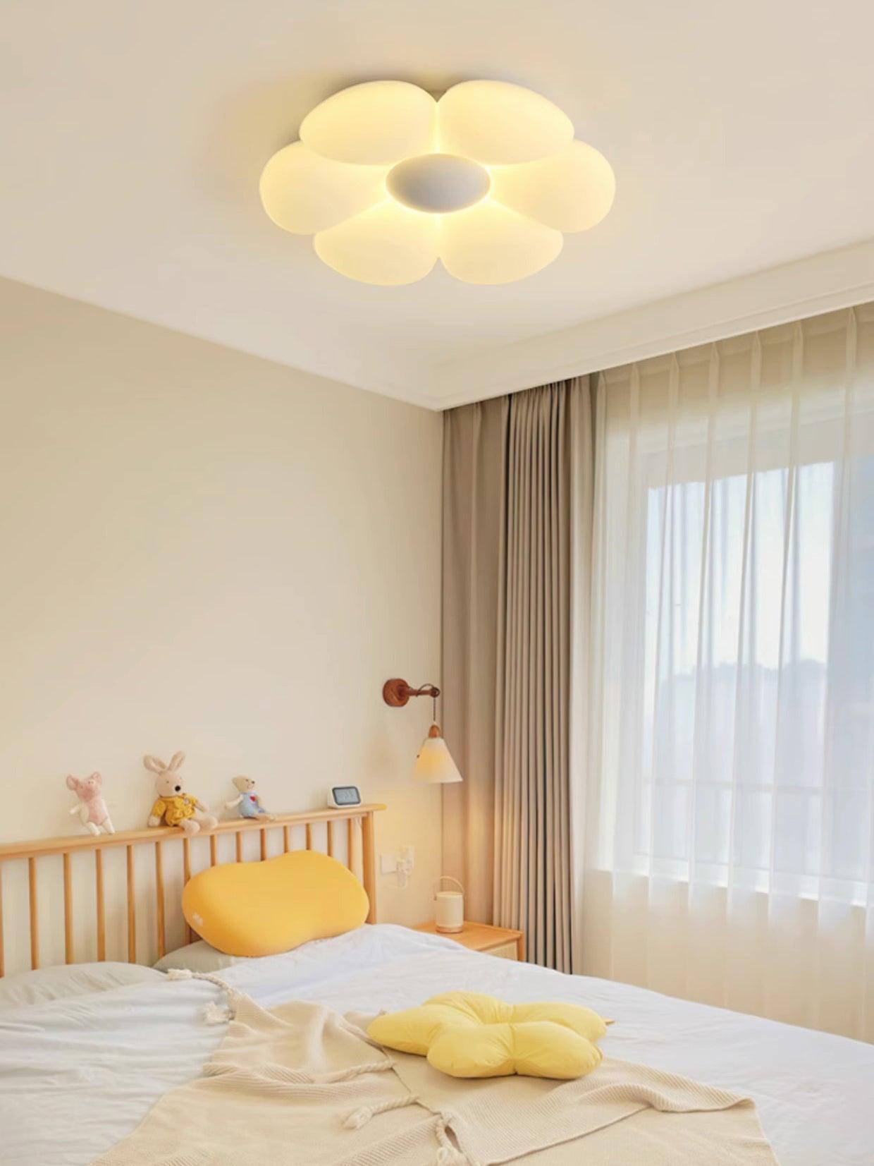 VKL-1028 Stropní lampa s květinovým designem a šesti okvětními lístky