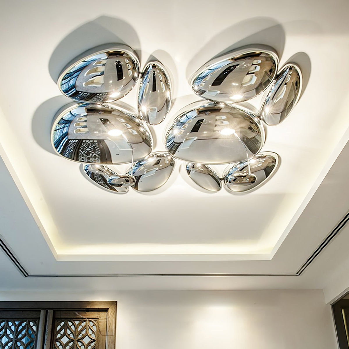 Skydro Flush-Mount Ceiling Lamp — Dimmable LED Cluster