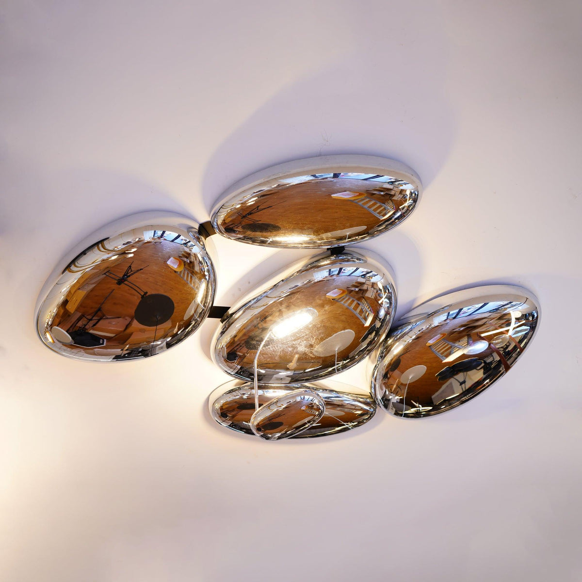 Skydro Flush-Mount Ceiling Lamp — Dimmable LED Cluster