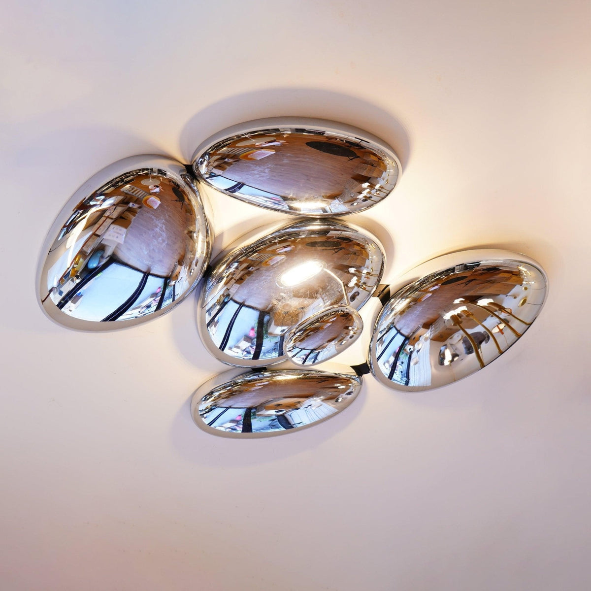 Nowoczesna lampa sufitowa Lava Skydro - organiczny kamienisty design, dymnoszara