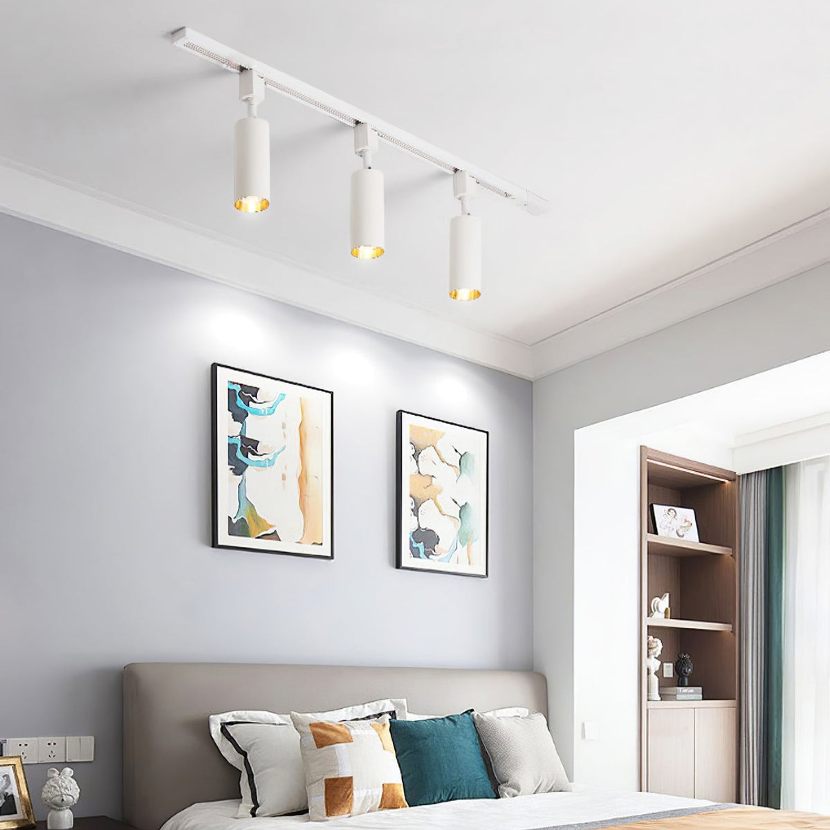 Sleek Cylinder Track Light — 30° Beam Angle