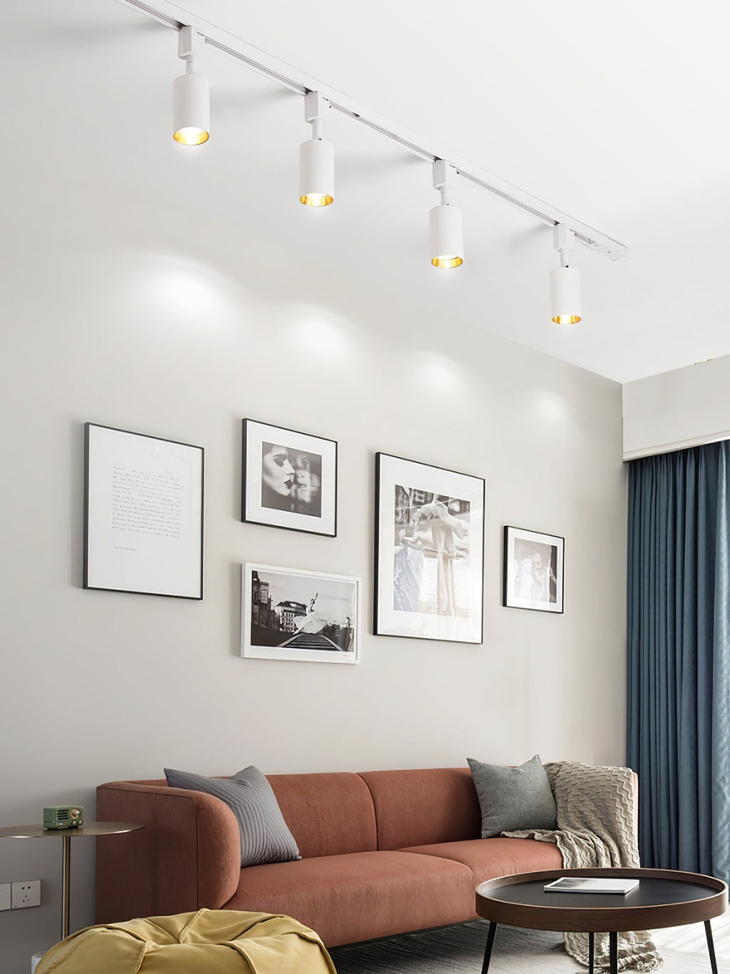 Sleek Cylinder Track Light — 30° Beam Angle