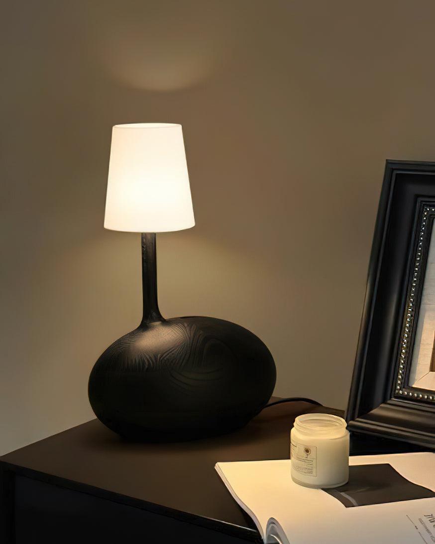 Dřevěná stolní lampa Slow — stmívatelná, ořechové tělo, bílé stínidlo