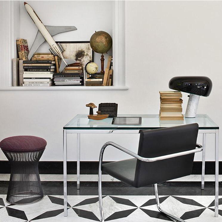 StoneGlow - Díszes márvány asztali lámpa, amely az eleganciát és a melegséget ötvözi