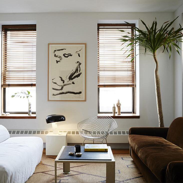 StoneGlow - Díszes márvány asztali lámpa, amely az eleganciát és a melegséget ötvözi