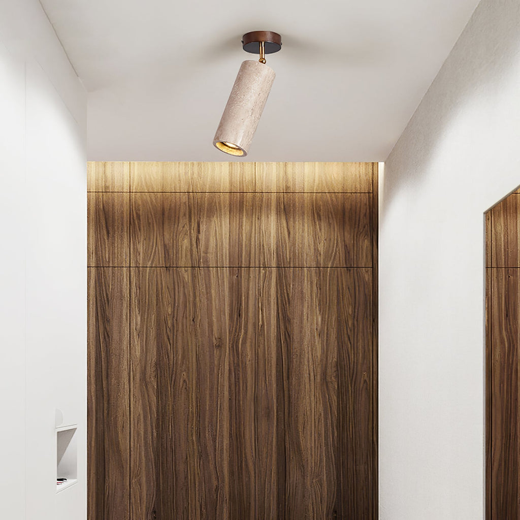 Faretto in pietra Solis — Cilindro in travertino, supporto in legno di noce, snodo in ottone