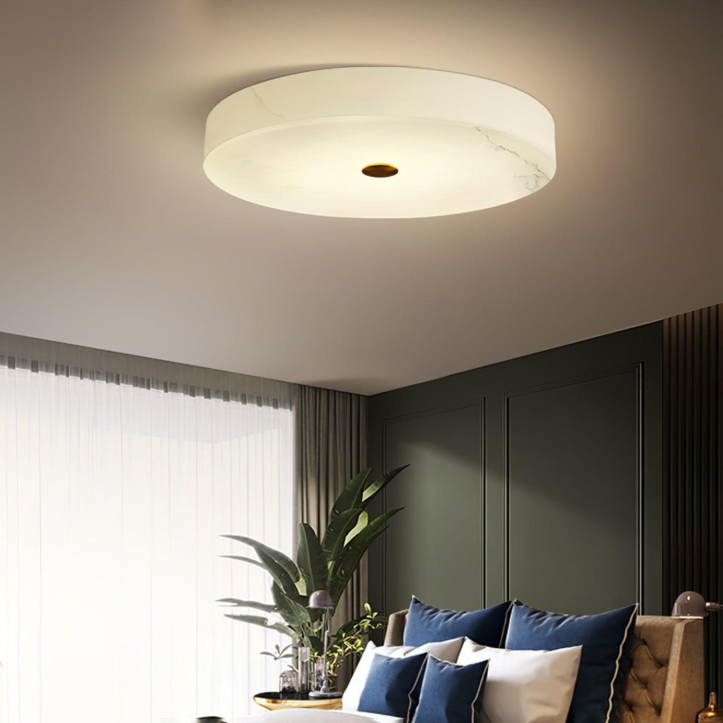 Stropní lampa Sophie z alabastru — kulatá silueta