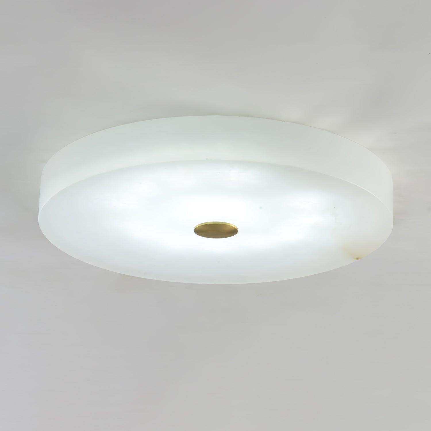 Stropní lampa Sophie z alabastru — kulatá silueta