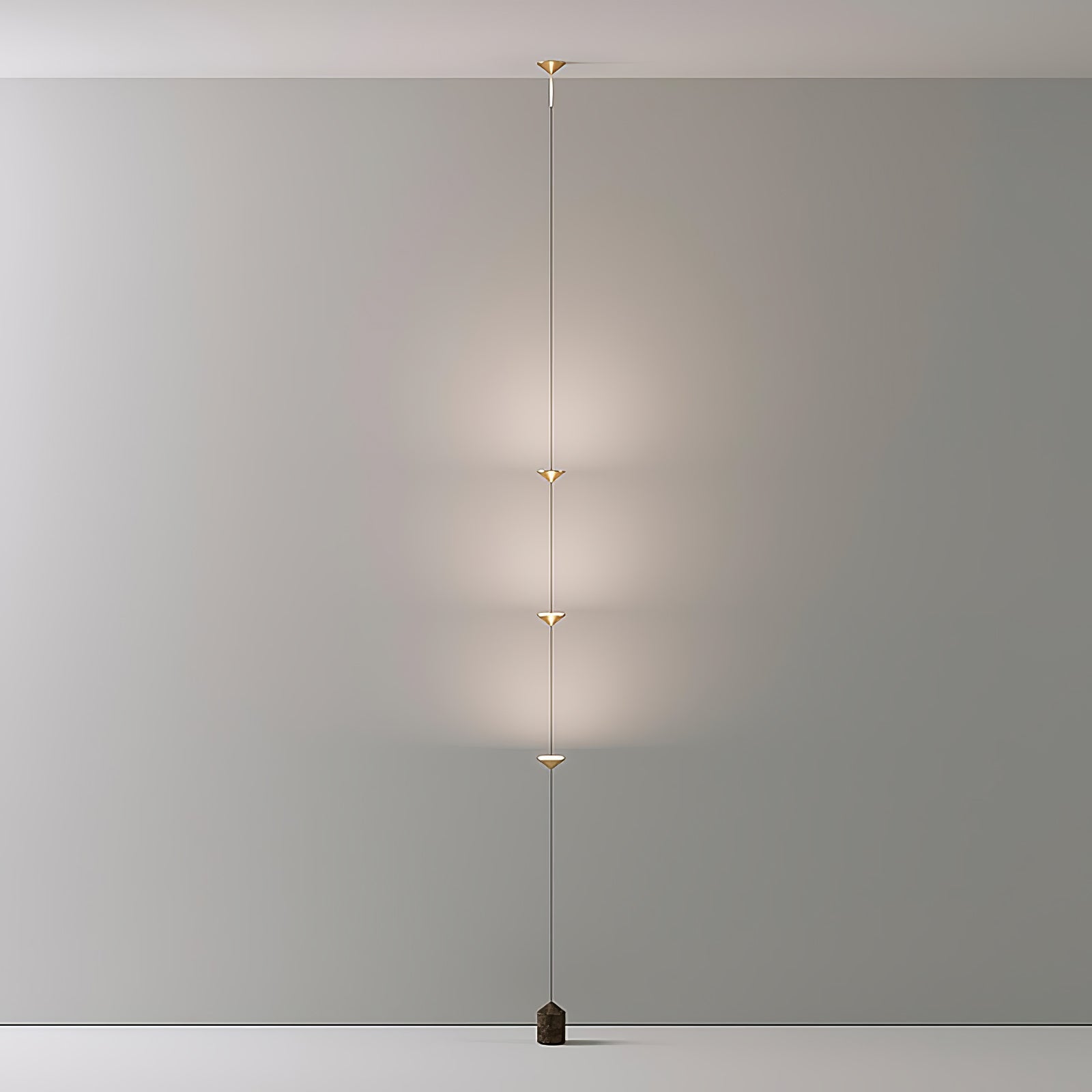Soreluna 3- oder 4-flammige Stehlampe — Gold & Schwarz