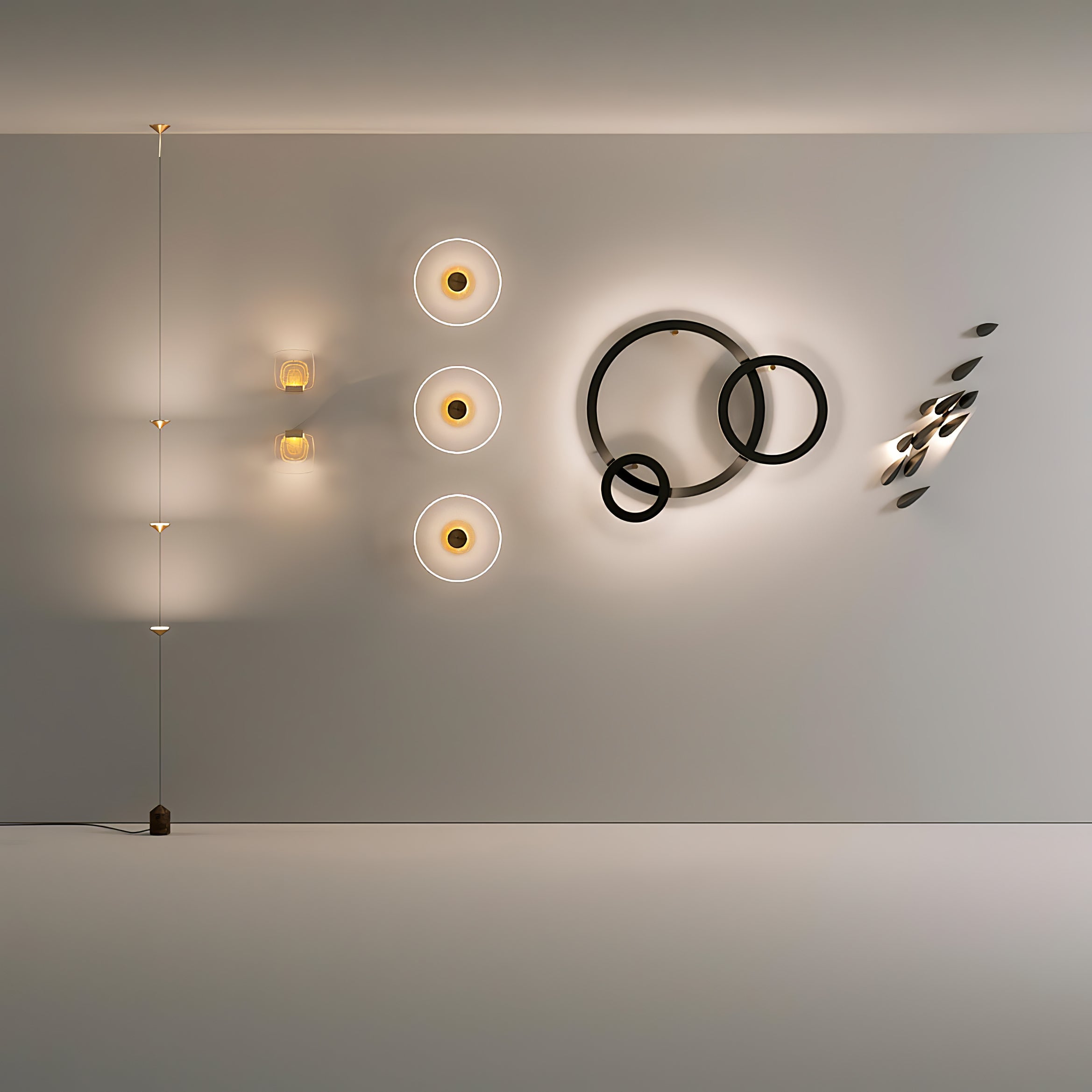 Soreluna 3- oder 4-flammige Stehlampe — Gold & Schwarz