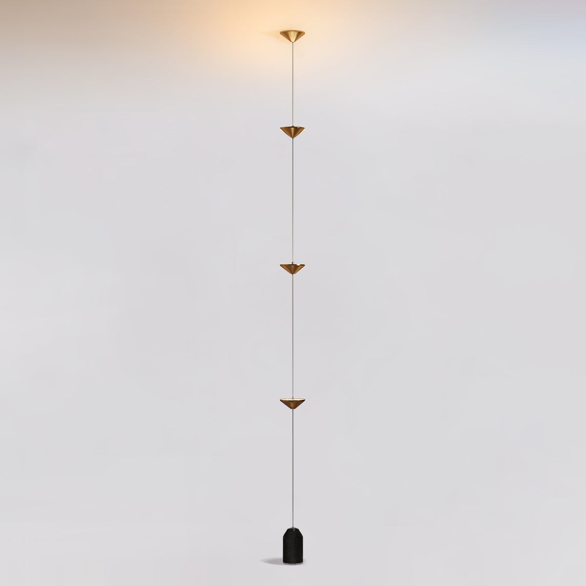 Soreluna 3- oder 4-flammige Stehlampe — Gold & Schwarz