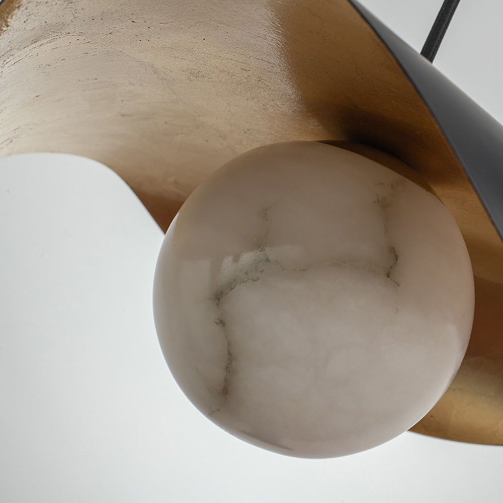 מנורת תלייה משיש סולארה מבית לומאפורג לחדרי אוכל מודרניים