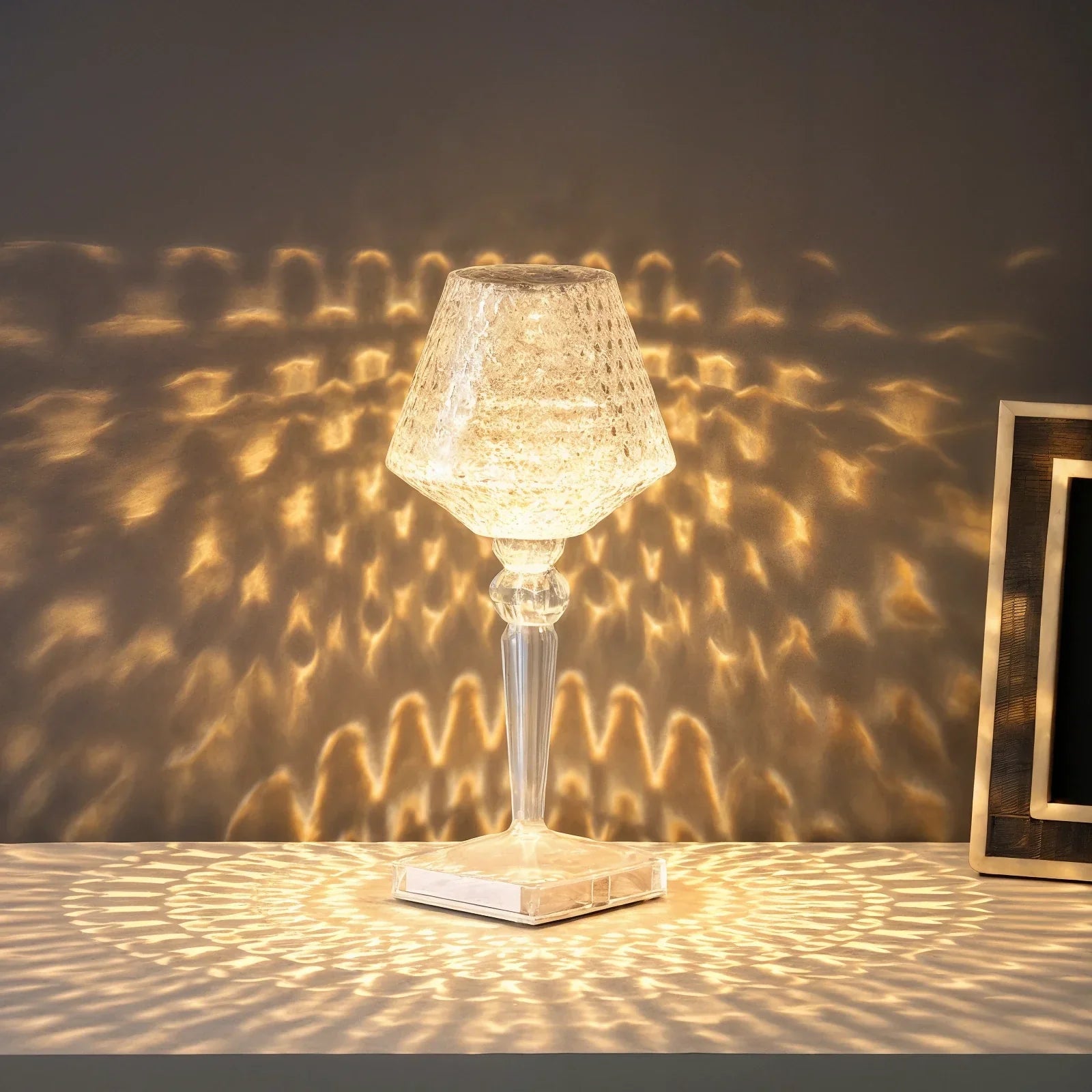 Lampada da tavolo a LED Sparkle, luce soffusa ambientale, design minimalista