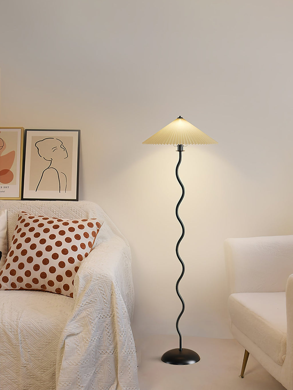 Squiggle Floor Lamp — Sculptural Wavy Stand, Modern Accent Lighting