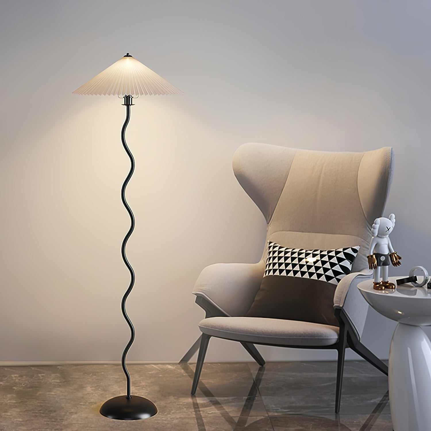 Squiggle Floor Lamp — Sculptural Wavy Stand, Modern Accent Lighting