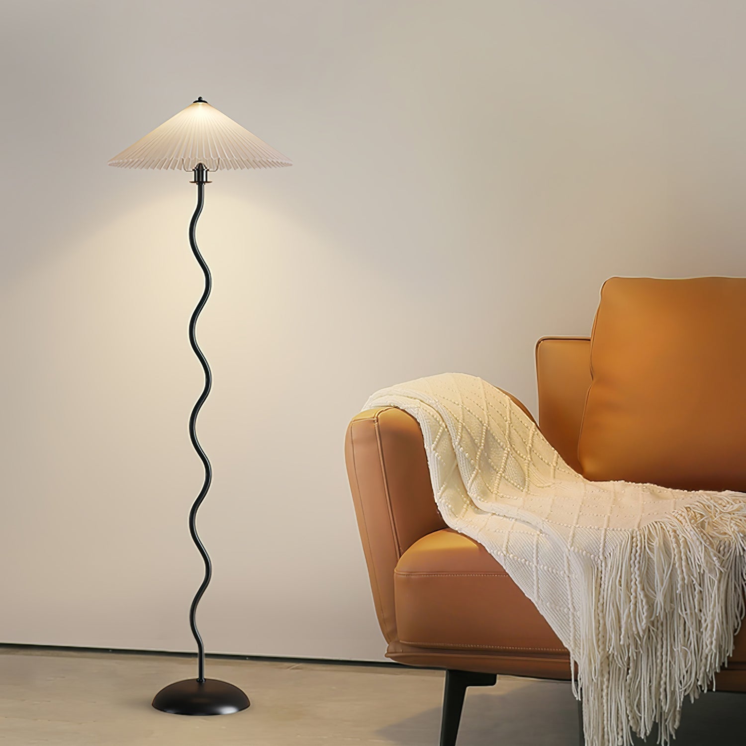 Squiggle Floor Lamp — Sculptural Wavy Stand, Modern Accent Lighting