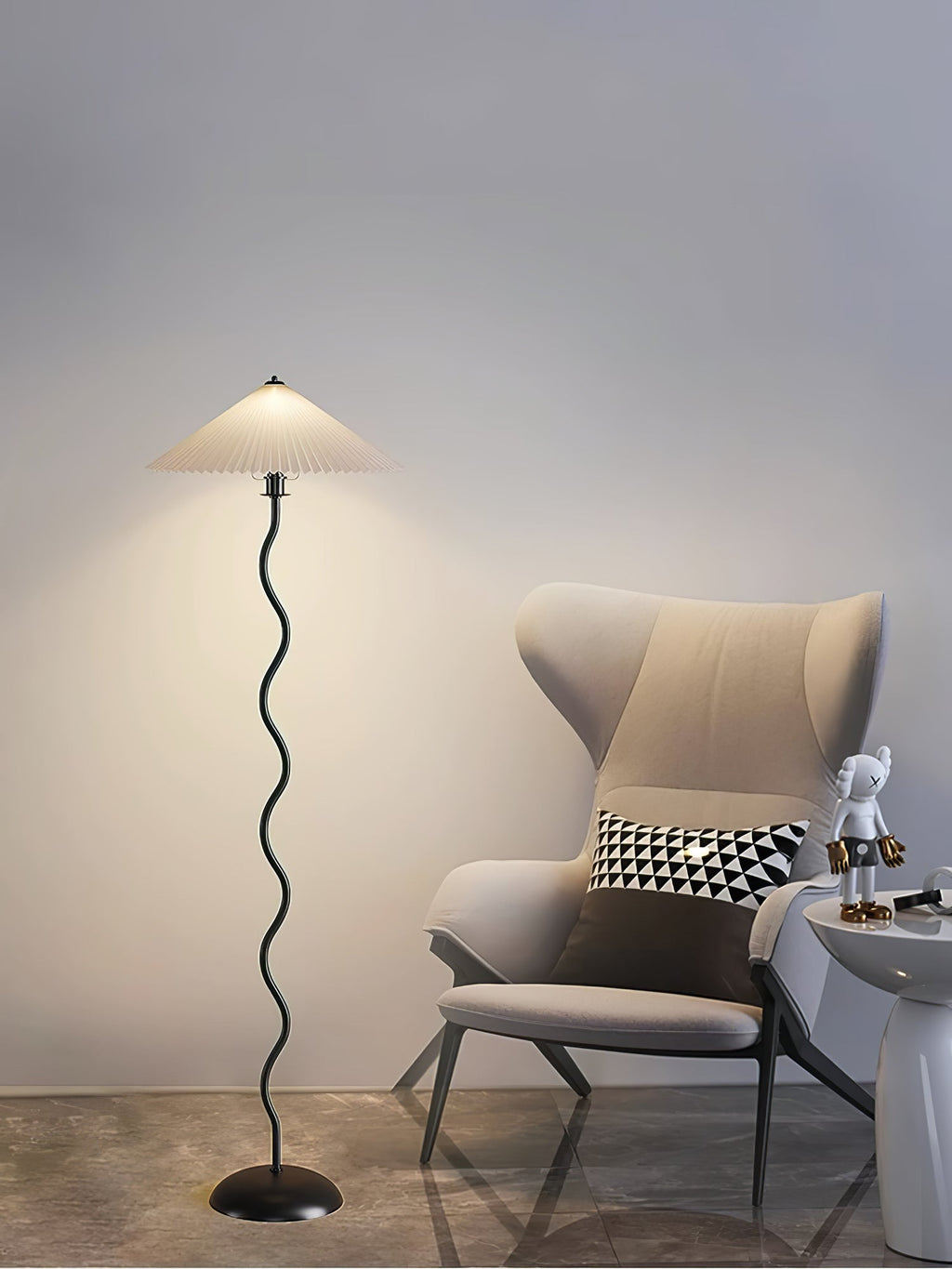 Squiggle Floor Lamp — Sculptural Wavy Stand, Modern Accent Lighting