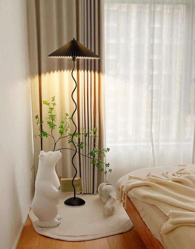 Squiggle-golvlampa — vågig bas, slingrande design